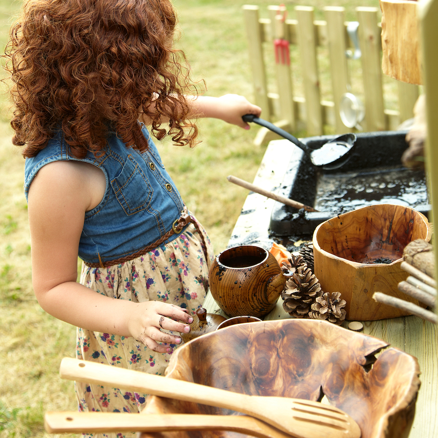 Wooden kids cheap play mud kitchen